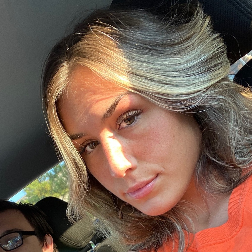 Meet your Posher, Makayla